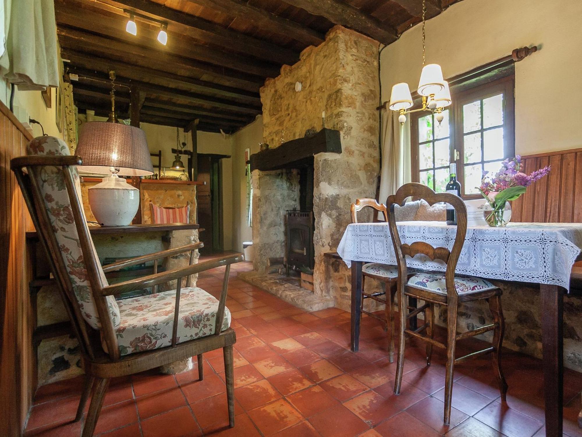 Cottage In Les Eyzies De Tayac Sireuil With Pool Meyrals Esterno foto