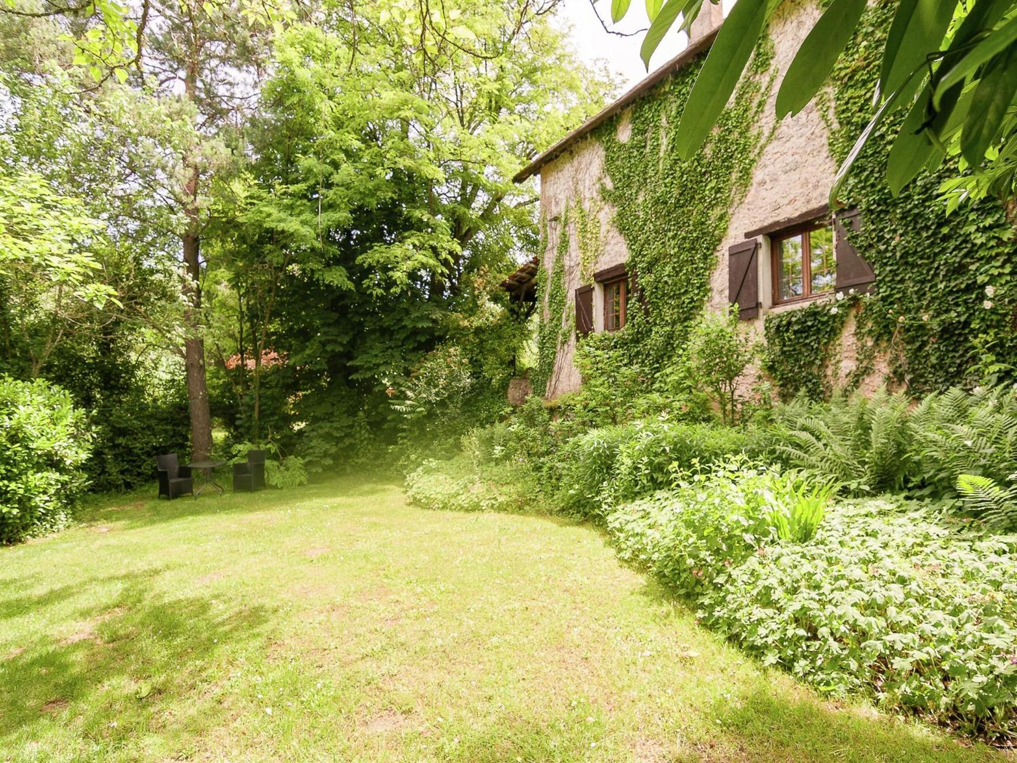 Cottage In Les Eyzies De Tayac Sireuil With Pool Meyrals Esterno foto