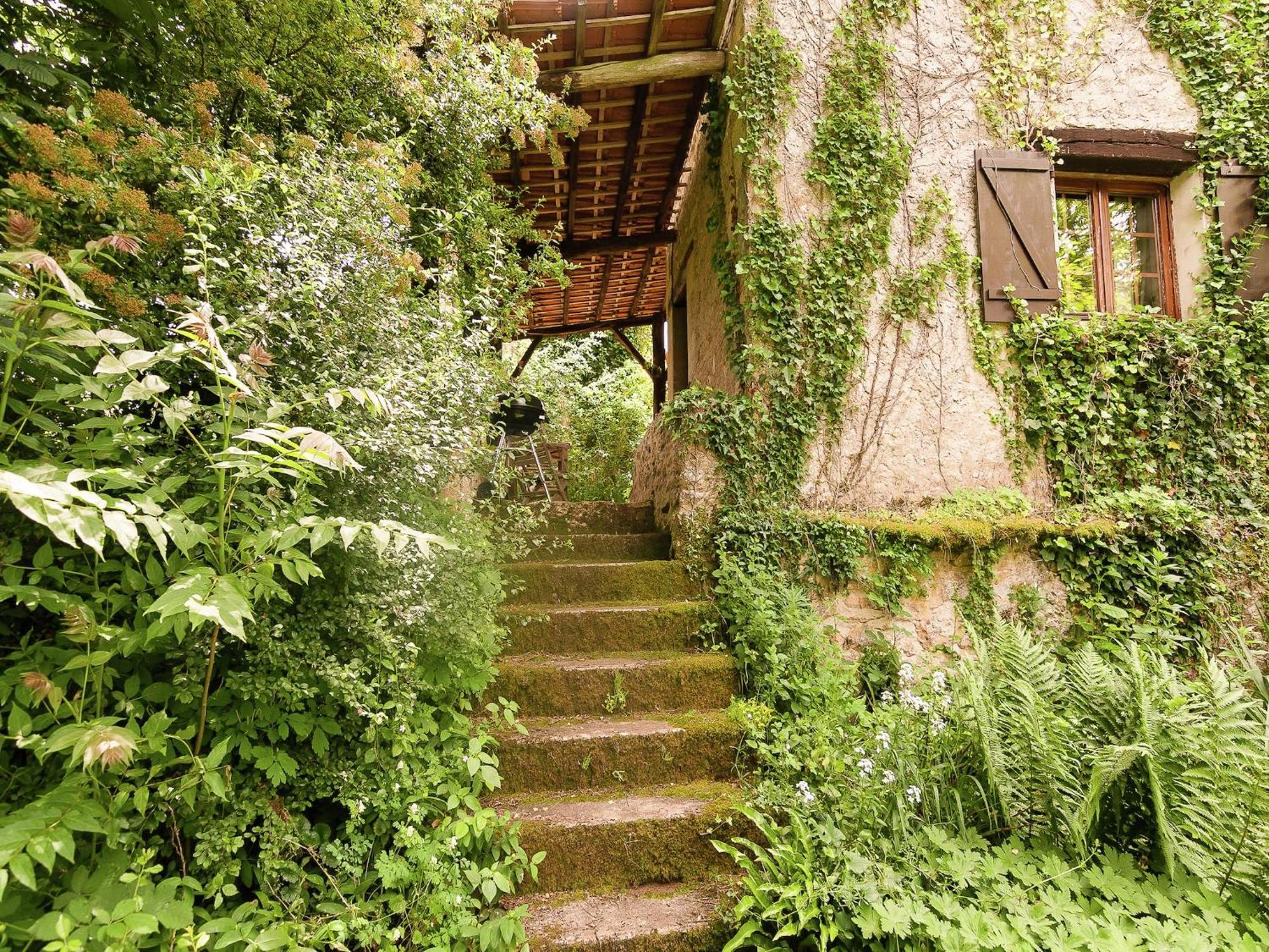 Cottage In Les Eyzies De Tayac Sireuil With Pool Meyrals Esterno foto