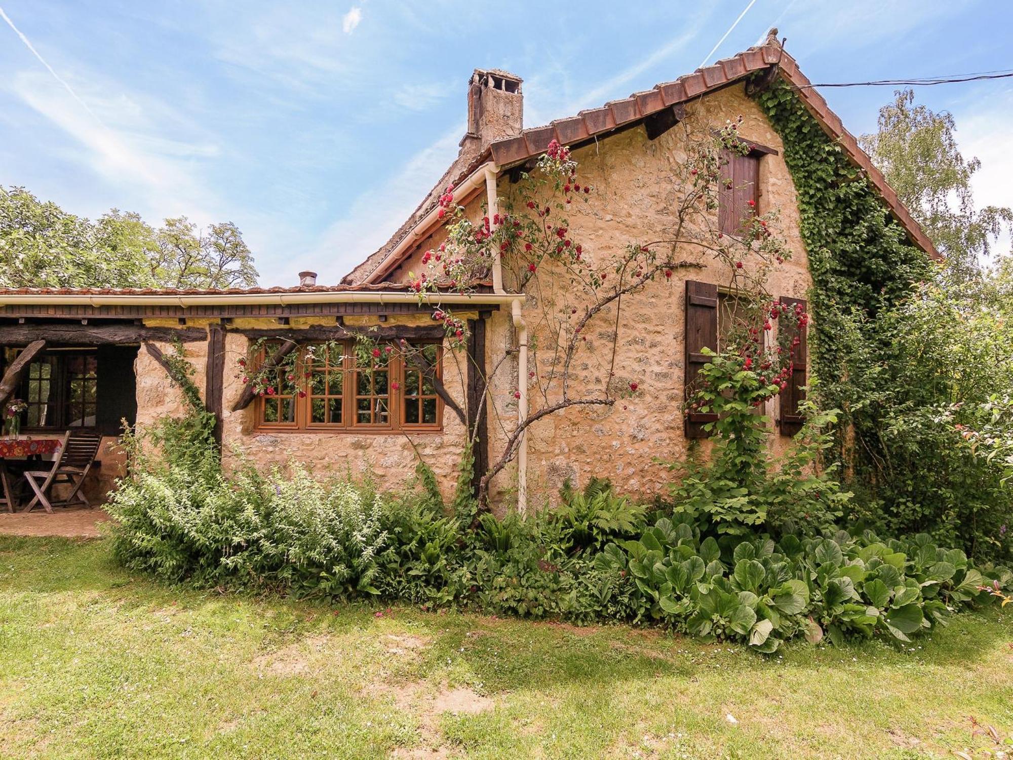 Cottage In Les Eyzies De Tayac Sireuil With Pool Meyrals Esterno foto