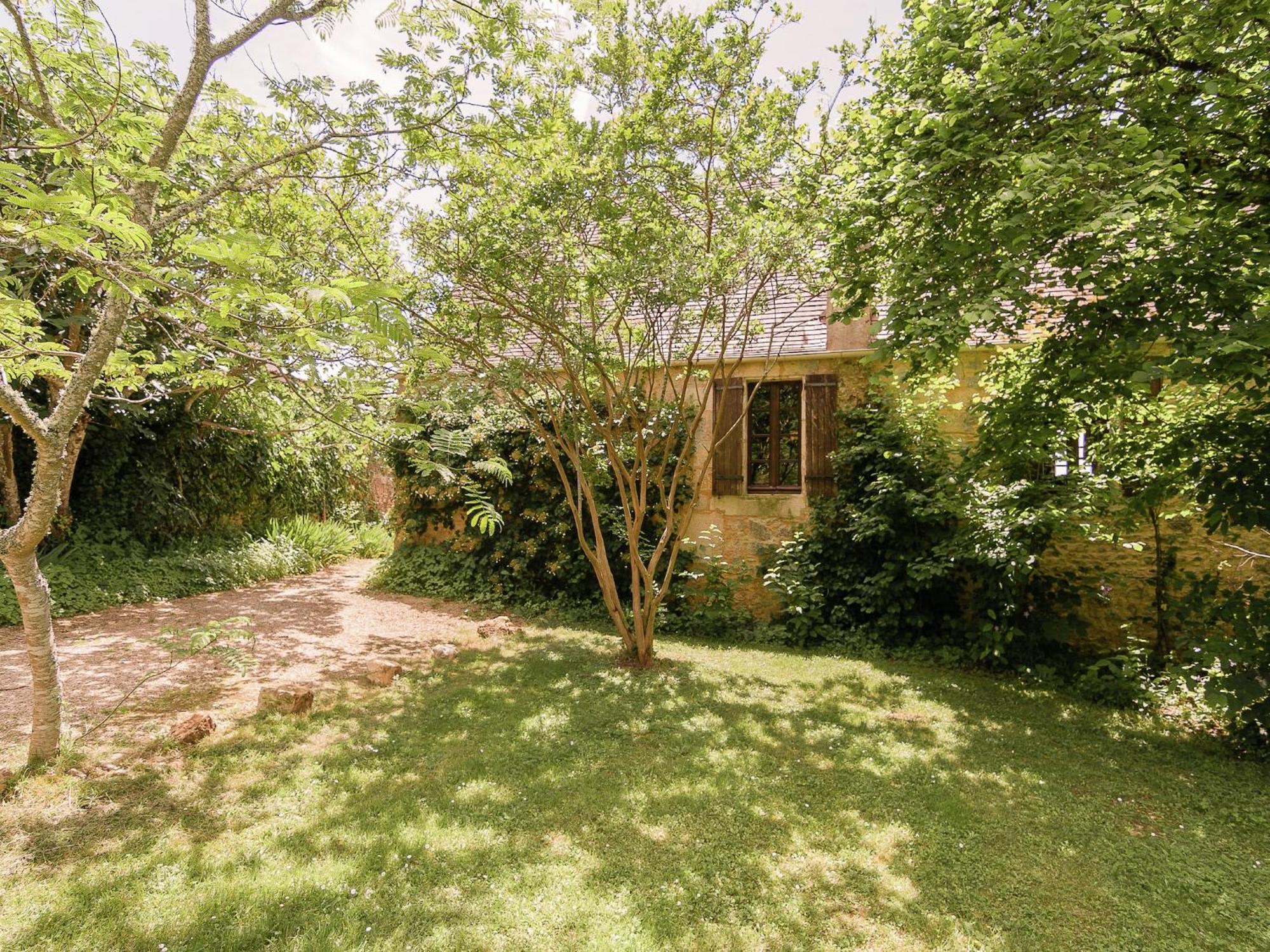 Cottage In Les Eyzies De Tayac Sireuil With Pool Meyrals Esterno foto