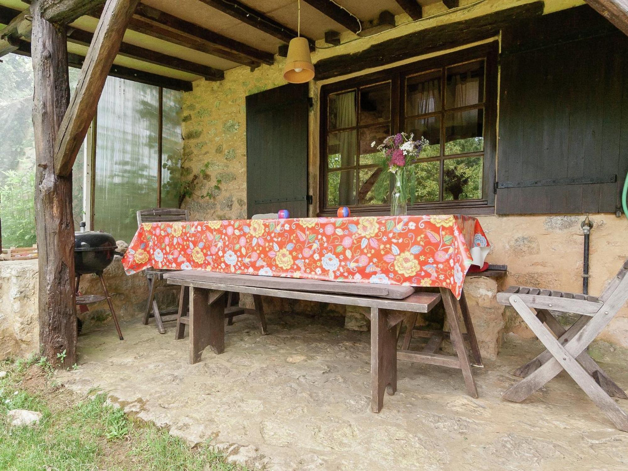 Cottage In Les Eyzies De Tayac Sireuil With Pool Meyrals Esterno foto