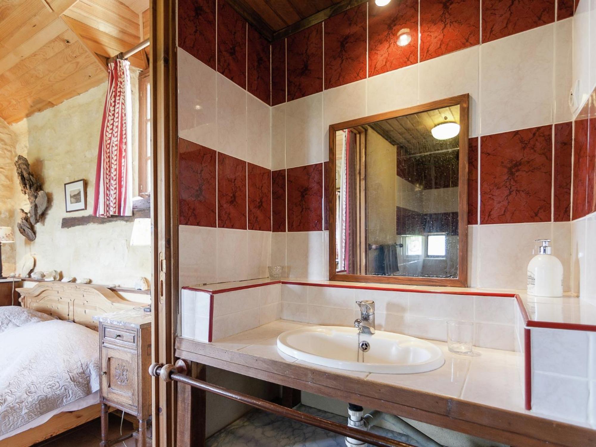 Cottage In Les Eyzies De Tayac Sireuil With Pool Meyrals Esterno foto